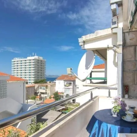 Apartment 6 Makarska