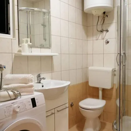 6 Apartment