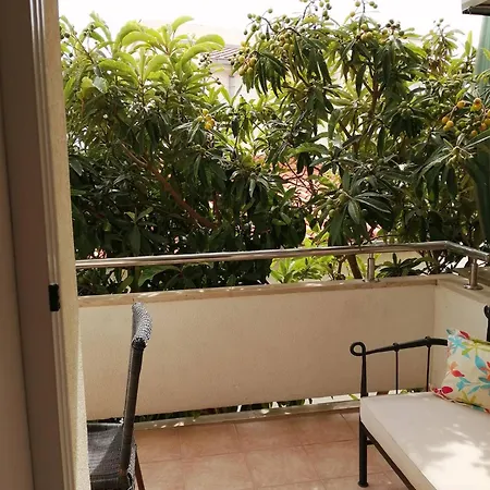 6 * Makarska
